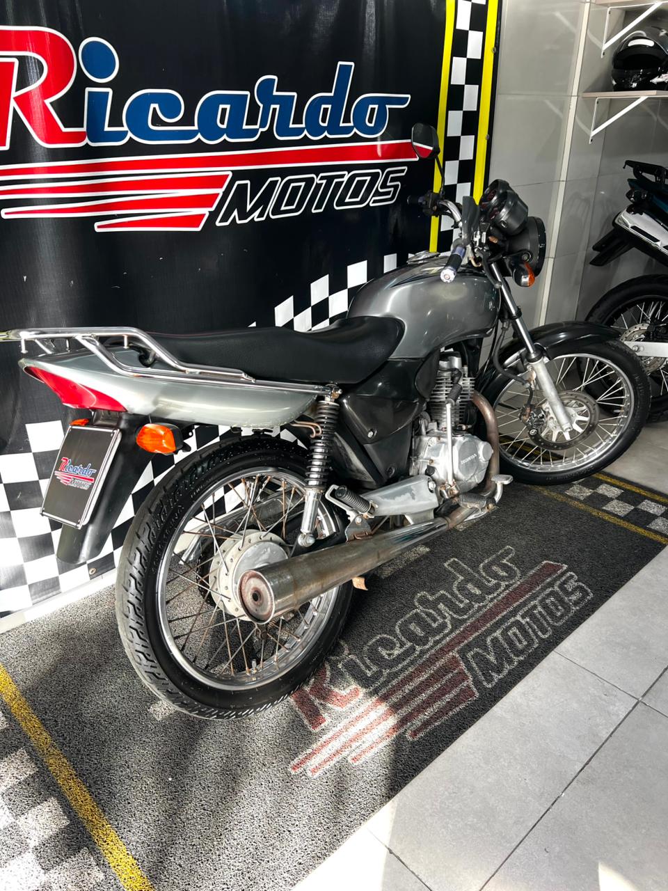 CG 125 TITAN (2003)